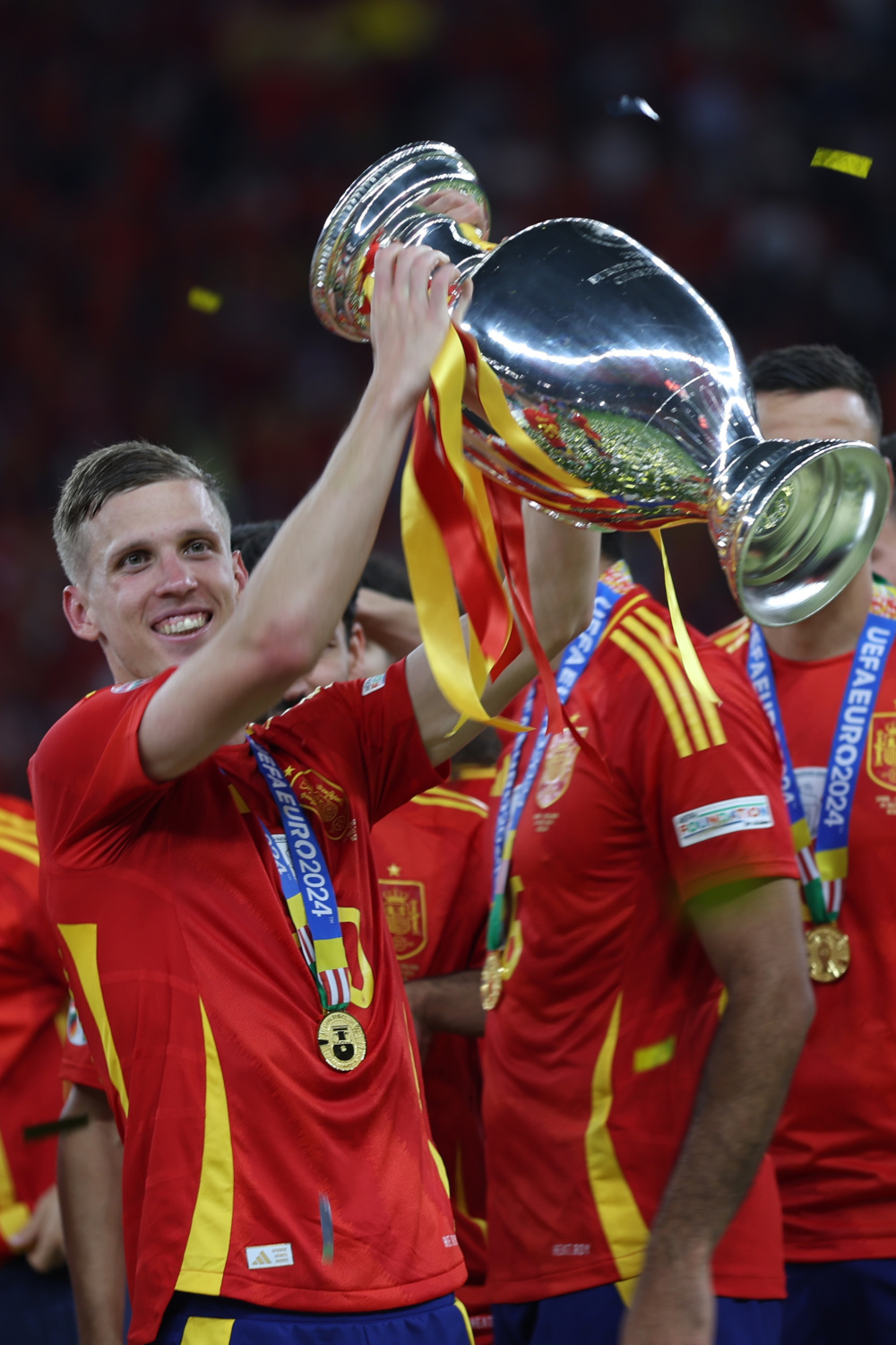 西班牙女足选手大展身手，国际赛场取得胜利的简单介绍