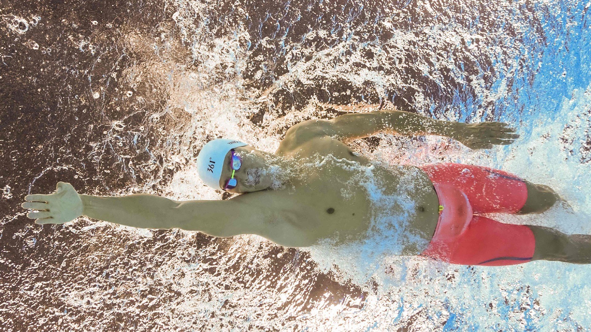  又见绝平！上海海港与洛杉矶快船鏖战至终场，姆巴佩读秒救主